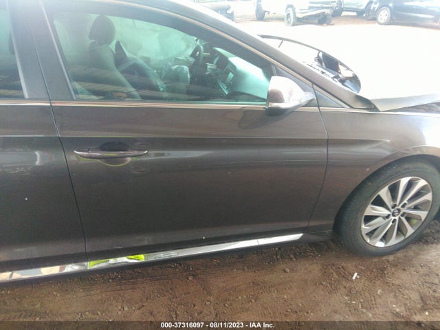 Hyundai Sonata Sport 2017 5NPE34AF2HH438041 Image 4