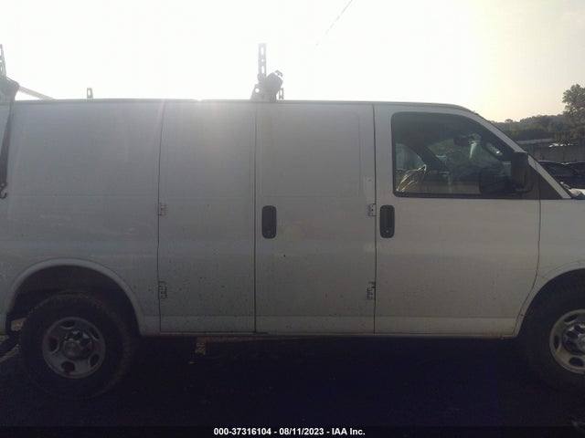 Chevrolet EXPRESS CARGO VAN 2017 1GCWGAFFXH1155524 Image 13