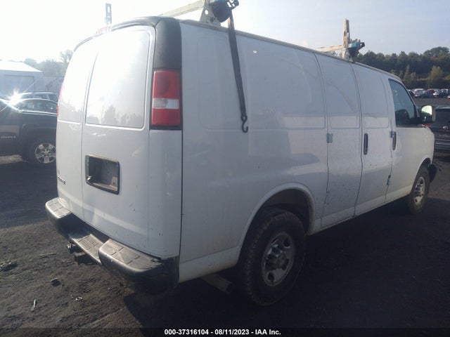 Chevrolet EXPRESS CARGO VAN 2017 1GCWGAFFXH1155524 Image 4