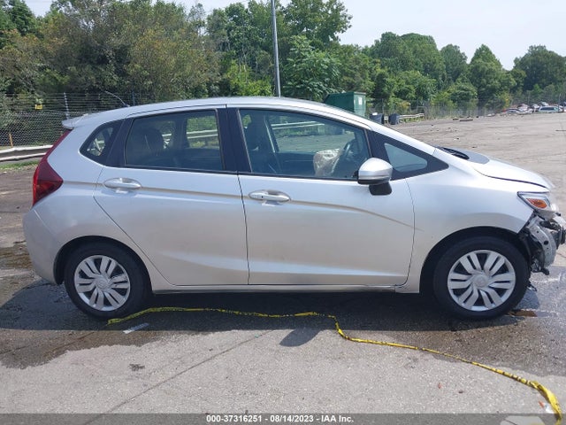 Honda FIT LX 2016 JHMGK5H51GX011031 Image 14