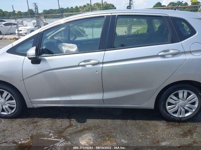 Honda FIT LX 2016 JHMGK5H51GX011031 Image 15