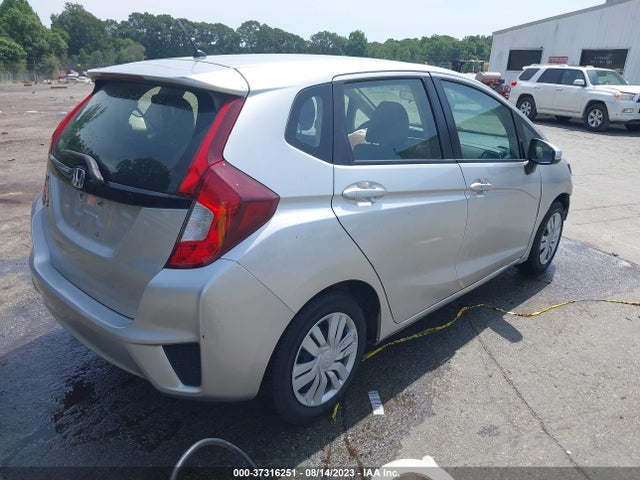 Honda FIT LX 2016 JHMGK5H51GX011031 Image 4
