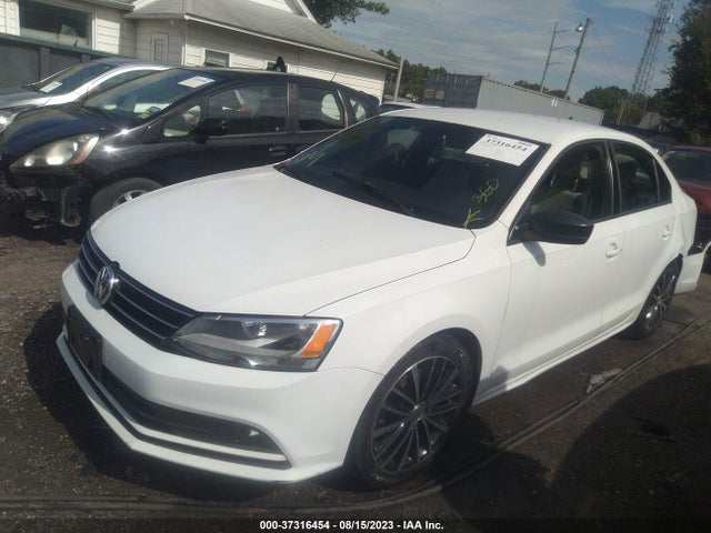3VWD17AJ2GM367548 Volkswagen Jetta Sedan 1.8t Sport