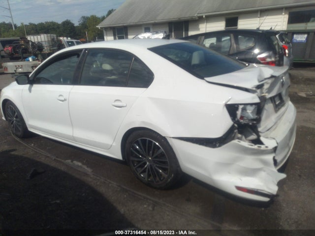 3VWD17AJ2GM367548 Volkswagen Jetta Sedan 1.8t Sport