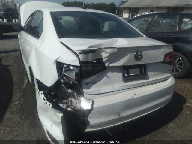 3VWD17AJ2GM367548 Volkswagen Jetta Sedan 1.8t Sport
