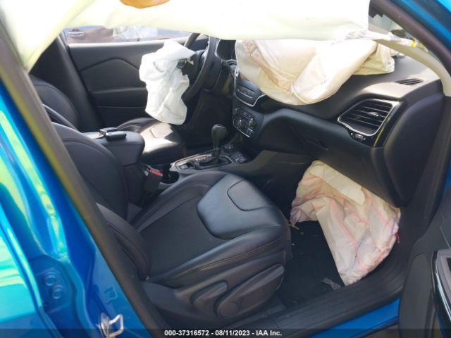 1C4PJMLB9MD238220 Jeep Cherokee Altitude