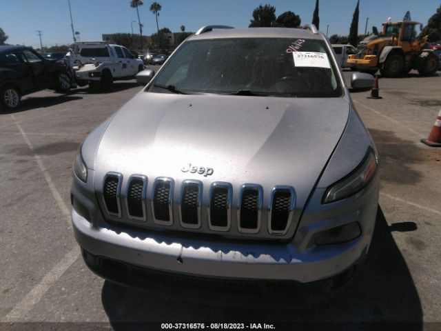 1C4PJLCS2GW330613 Jeep Cherokee Latitude