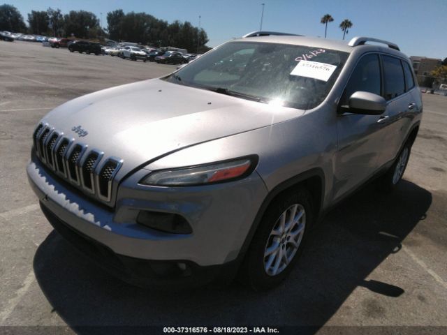 1C4PJLCS2GW330613 Jeep Cherokee Latitude
