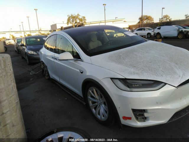 5YJXCBE24JF115912 Tesla Model X 75d/100d/p100d