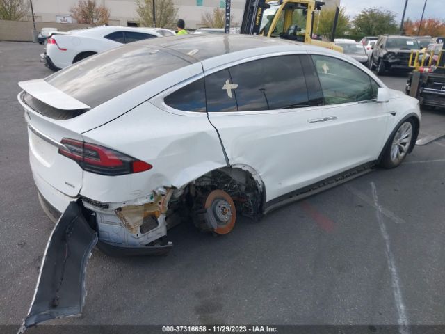 5YJXCBE24JF115912 Tesla Model X 75d/100d/p100d