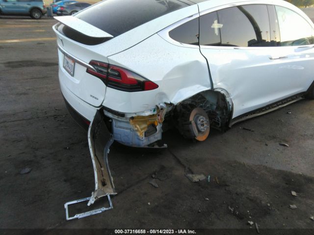 5YJXCBE24JF115912 Tesla Model X 75d/100d/p100d