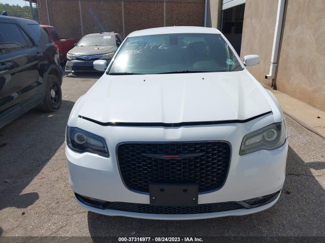 2C3CCABG8MH520313 Chrysler 300 300s