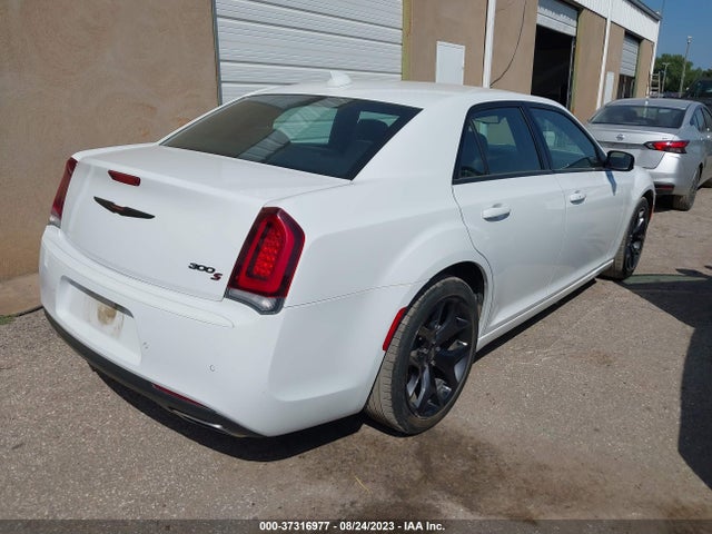 2C3CCABG8MH520313 Chrysler 300 300s