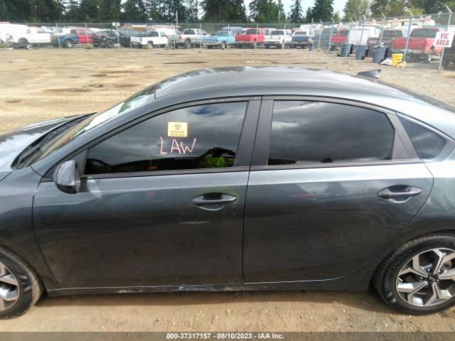 3KPF24AD3ME286162 KIA Forte Lxs