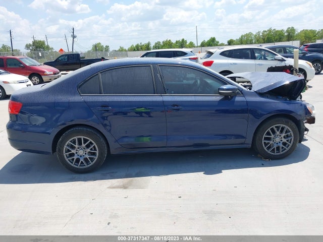 3VWD17AJ3EM416818 Volkswagen Jetta Sedan Se