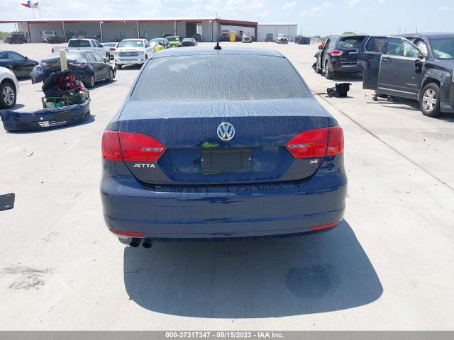 3VWD17AJ3EM416818 Volkswagen Jetta Sedan Se