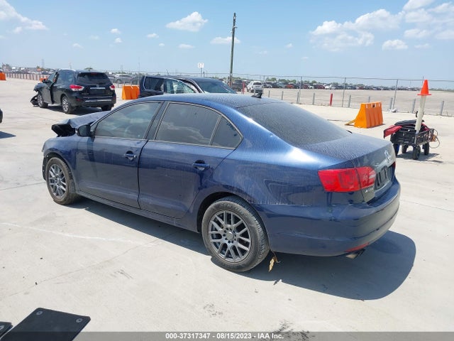 3VWD17AJ3EM416818 Volkswagen Jetta Sedan Se