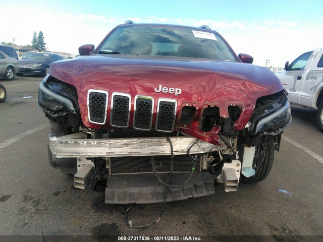 1C4PJLCB8KD122871 Jeep Cherokee Latitude