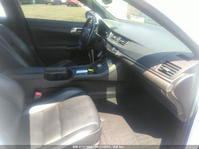 JTHKD5BH9F2233447 Lexus Ct 200h Hybrid