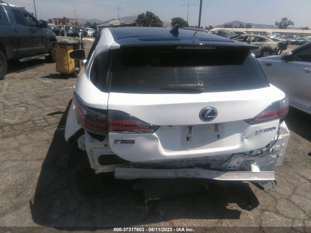 JTHKD5BH9F2233447 Lexus Ct 200h Hybrid