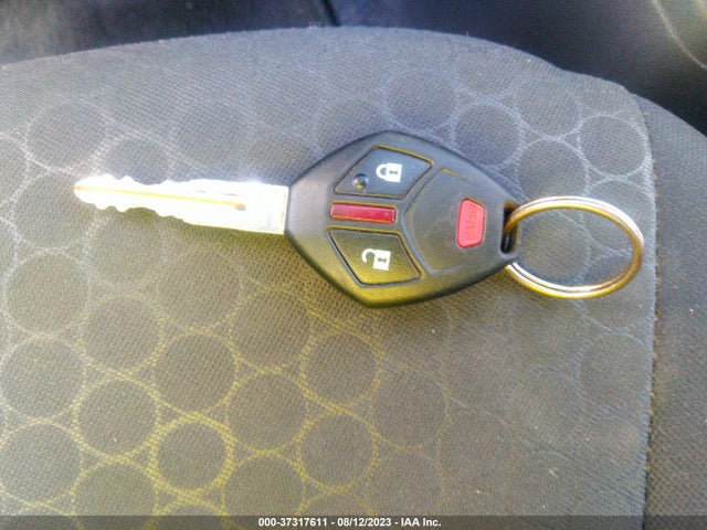 ML32A3HJXFH047697 Mitsubishi Mirage De/rf