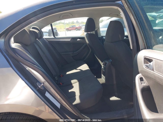 3VWD17AJ8FM275990 Volkswagen Jetta Sedan 1.8t Se
