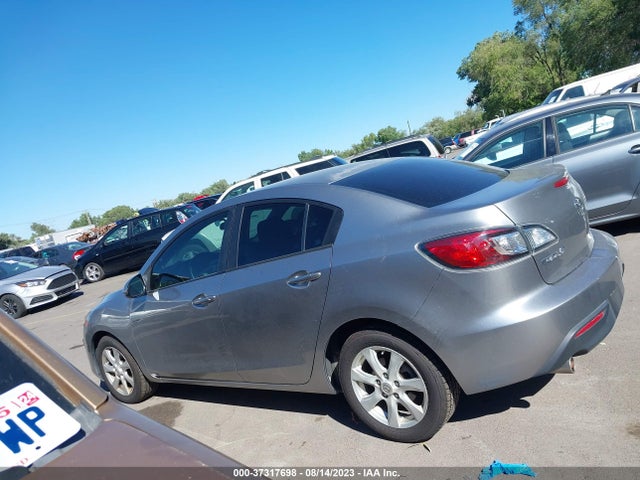 2011 MAZDA MAZDA3 I TOURING VIN: JM1BL1VG9B1472917