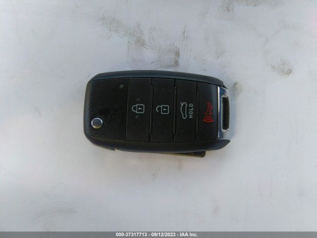 KNAGM4A75F5662493 KIA Optima Lx