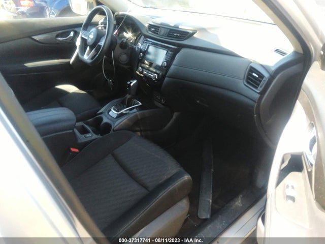 2018 NISSAN ROGUE SV VIN: KNMAT2MV8JP554800