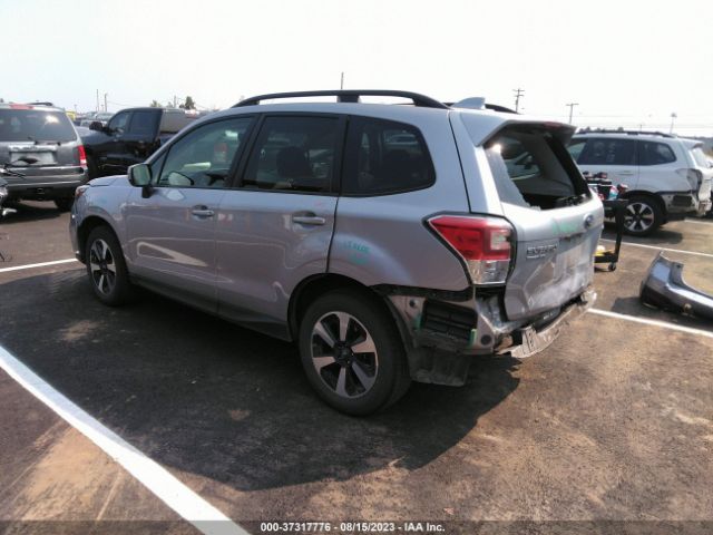 JF2SJAEC4JG571435 Subaru Forester Premium