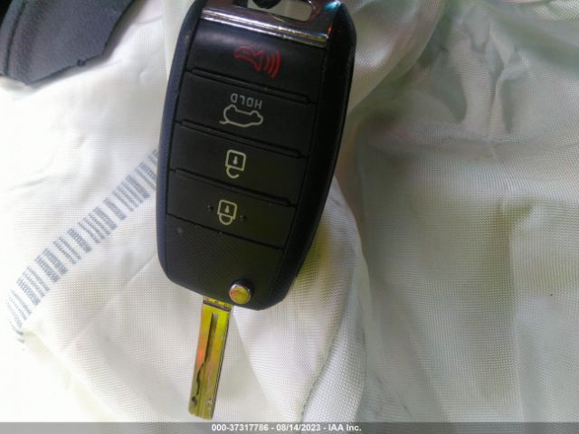 KNDPMCAC4J7436064 KIA Sportage Lx