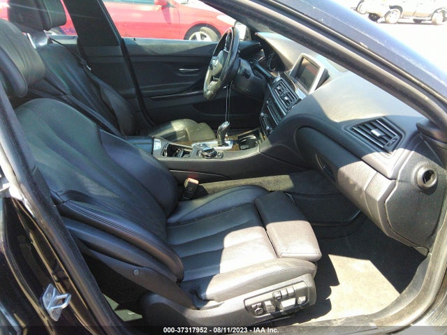 BMW 6 Series 640i 2015 WBA6A0C52FD318862 Image 11