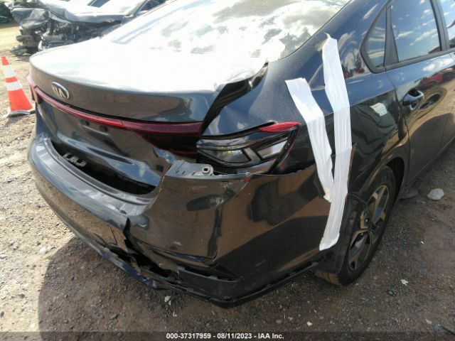 3KPF24AD7ME303013 KIA Forte Lxs