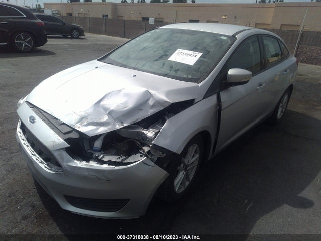 Ford FOCUS SE 2017 1FADP3F2XHL304282 Image 2