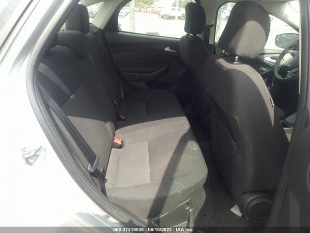 Ford FOCUS SE 2017 1FADP3F2XHL304282 Image 9