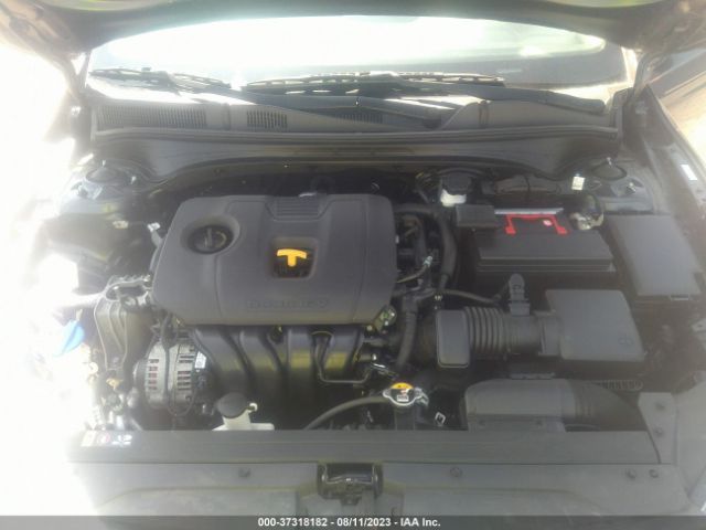 3KPF24AD0KE104852 KIA FORTE FE