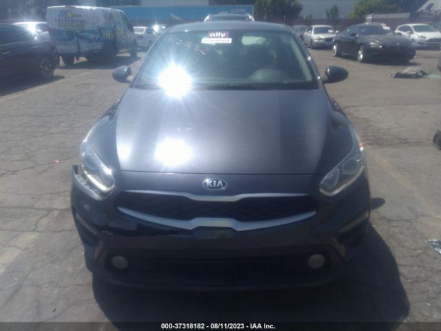 3KPF24AD0KE104852 KIA FORTE FE