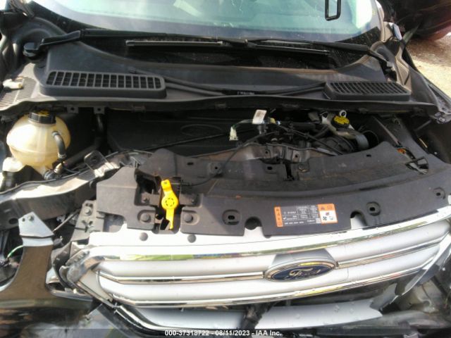 1FMCU0GD8HUA40563 Ford ESCAPE SE
