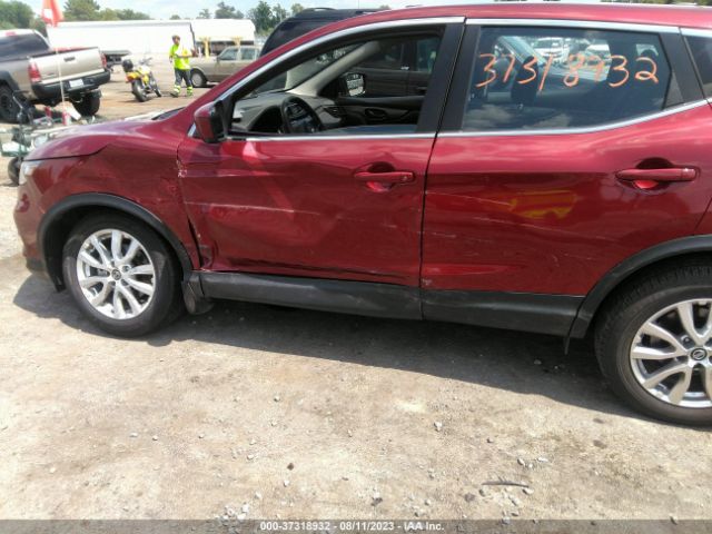 JN1BJ1AV0MW317398 Nissan Rogue Sport S
