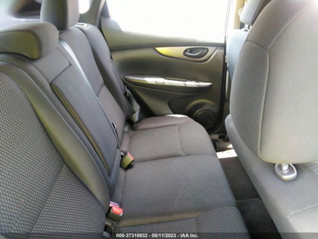 JN1BJ1AV0MW317398 Nissan Rogue Sport S