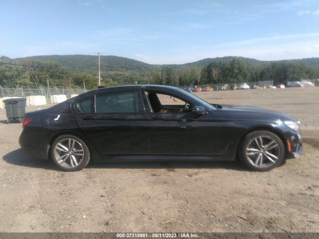 WBA7F2C56KB239055 BMW 7 Series 750i Xdrive