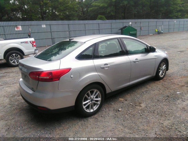 2015 FORD FOCUS SE VIN: 1FADP3F27FL203567