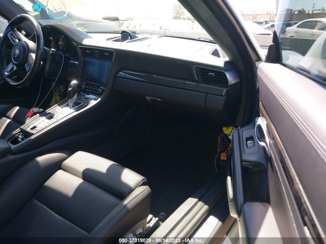 2017 Porsche 911, VIN: WP0AD2A98HS167031