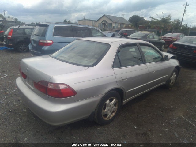 1999 HONDA ACCORD SDN EX VIN: JHMCG6679XC019069