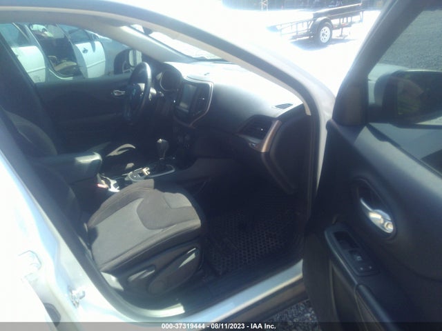 2016 JEEP CHEROKEE ALTITUDE VIN: 1C4PJMCB5GW188568