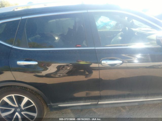 5N1AT2MT8KC722065 Nissan Rogue Sl