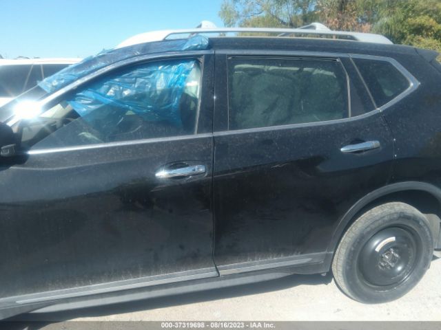 5N1AT2MT8KC722065 Nissan Rogue Sl