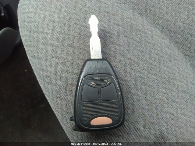 2005 DODGE CARAVAN SE VIN: 1D4GP25R25B395052