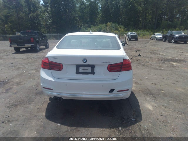 BMW 3 Series 328i 2016 WBA8E9G53GNT46371 Image 16