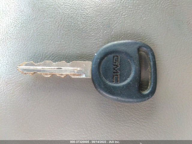 2004 GMC YUKON DENALI VIN: 1GKEK63UX4J276837